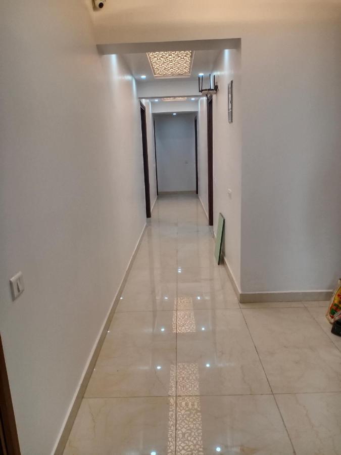 Hotel King Plaza Nueva Delhi Exterior foto