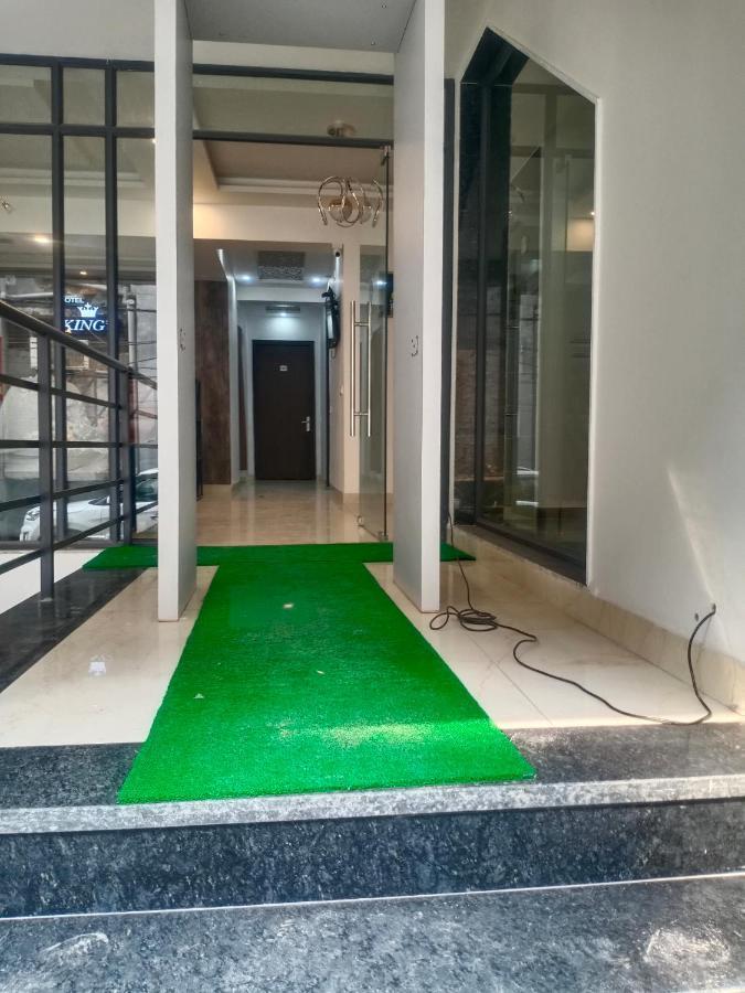Hotel King Plaza Nueva Delhi Exterior foto