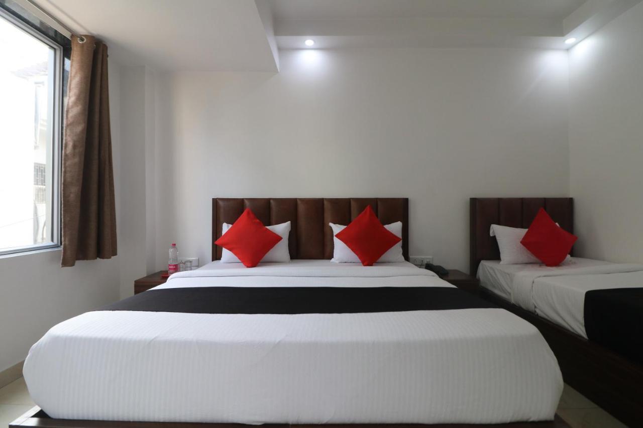Hotel King Plaza Nueva Delhi Exterior foto